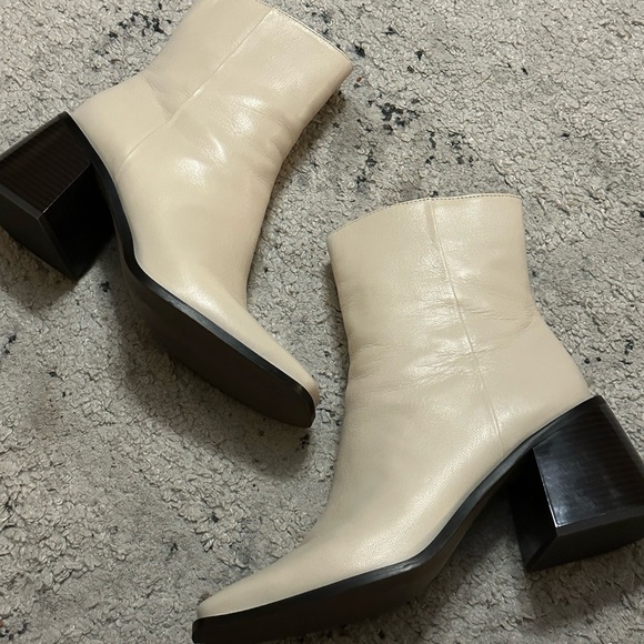Sam Edelman Women's Winnie Block-Heel Booties New(may have been tried on) 10.5 M - Picture 5 of 7